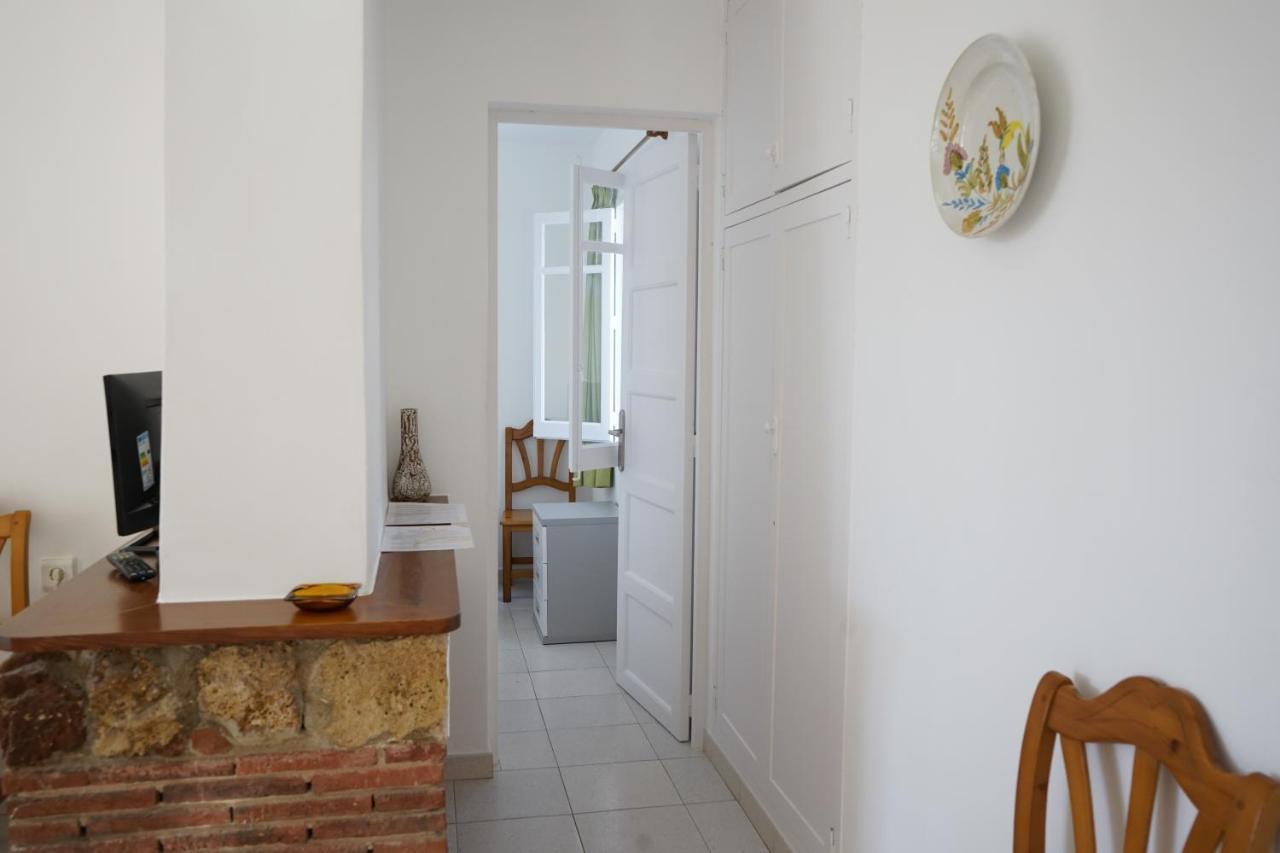 Apartamentos Playa Calan Blanes Cala'N Blanes  Eksteriør billede