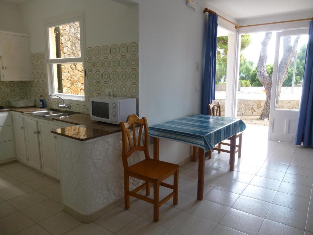 Apartamentos Playa Calan Blanes Cala'N Blanes  Værelse billede